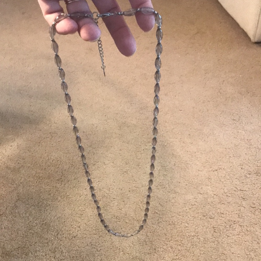 AE Gorgeous Glass Look Beaded Necklace - Picture 6 of 9
